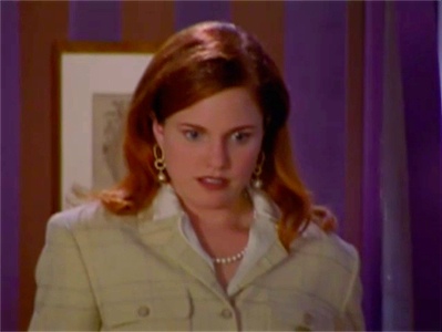 BH_e11_002.jpg - Season 1, Episode 11: Chateau L'Feet J'mae- Original Air Date: September 29, 1997
