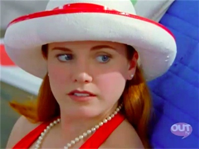 BH_e11_008.jpg - Season 1, Episode 11: Chateau L'Feet J'mae- Original Air Date: September 29, 1997