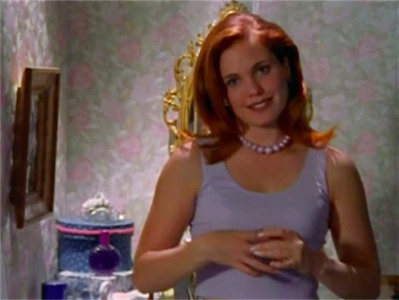 BH_e11_022.jpg - Season 1, Episode 11: Chateau L'Feet J'mae- Original Air Date: September 29, 1997