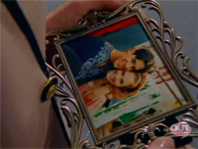 BH_e11_025.jpg - Season 1, Episode 11: Chateau L'Feet J'mae- Original Air Date: September 29, 1997