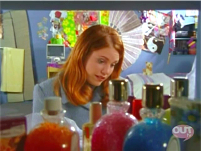 BH_e26_112.jpg - Season 1, Episode 26: A Funny Thing Happened on the Way to the Post Office- Original Air Date: November 12, 1997