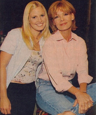 candid0037.jpg - Terri with Ellen Dolan (Margo, ATWT) (photo by Jim Antonucci)