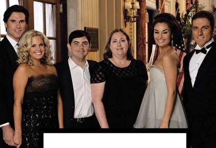 candid0301.jpg - Terri with Austin Peck (Brad, ATWT),  Dylan Bruce (Chris, ATWT) and Ewa da Cruz (Vienna, ATWT) and the editor of CBS Watch! magazine