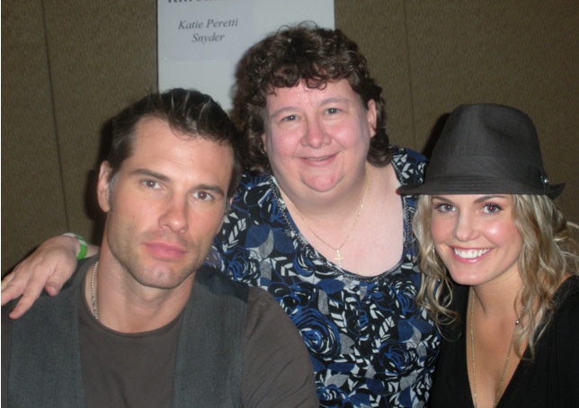 candid0319.jpg - Terri with Austin Peck (Brad, ATWT) and a fan at the Fan Club Luncheon on April 18, 2009. (Thanks to Tee for this picture!)