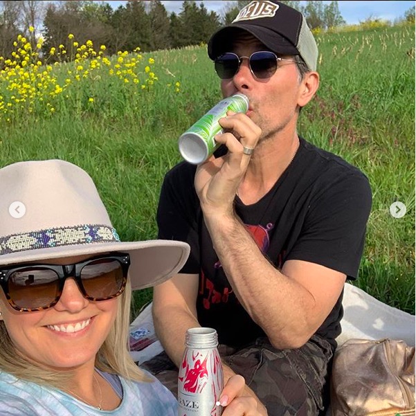 candid0800.jpg - Terri with Austin Peck in April 2020 - courtesy of Terri's Instagram page