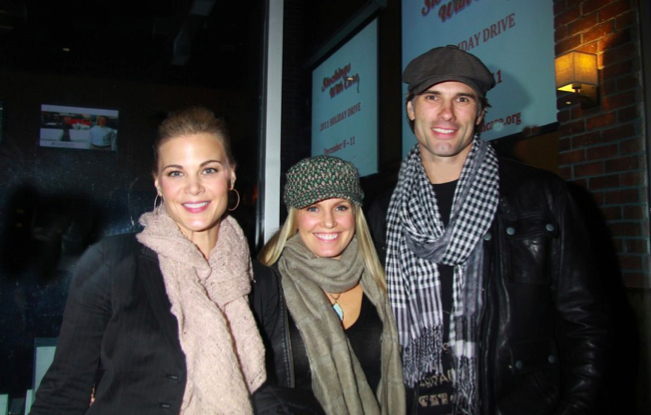 austin0283.jpg - Terri with Austin and Gina Tognoni at the Stockings with Care 2011 Holiday Drive - Celebrity Bartending Event on November 16, 2011 at the Hudson Station Bar & Grill in New York City