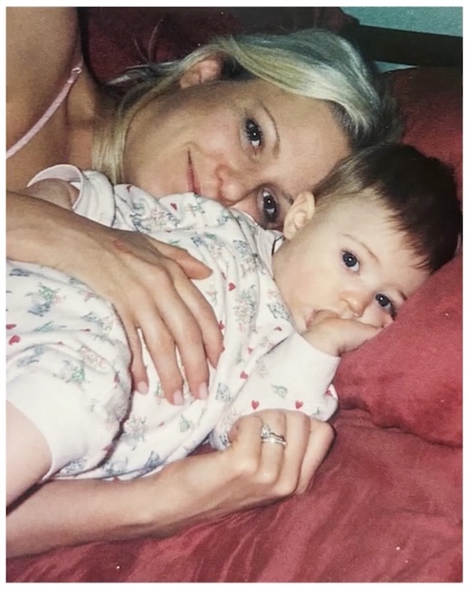 children0019m1.jpg - Terri and Julia