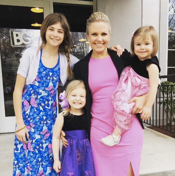 children0084.jpg - Terri with Julia, Keira and Morgan in April 2017 - courtesy of Terri's Instagram page