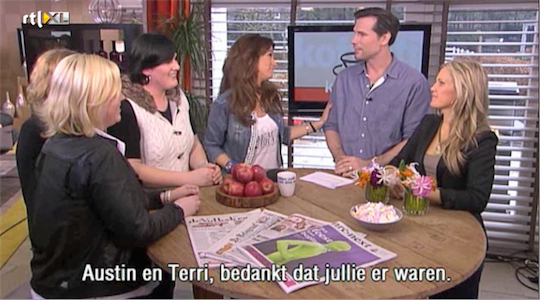 2012_CT_38.jpg - Terri in the television morning talk show "Koffietijd" [Coffee Talk] (February 17, 2012)