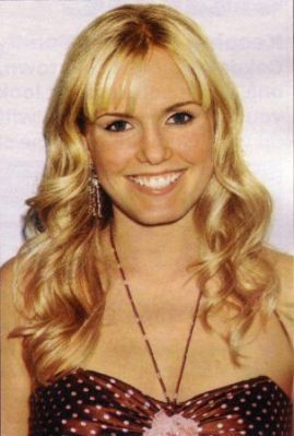 t0155.jpg - Terri at the Ninth Annual Daytime Television salutes St. Jude Children's Research Hospital benefit in New York City on October 10, 2003 (photo by Robin Platzer)