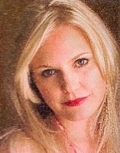 t0202.jpg - Terri in 2004 (photo by Danny Sanchez)