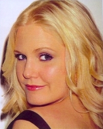 t0208.jpg - Terri at The Black Tie and Blackjack Casino Night on February 12, 2005 (photo by Robin Platzer)