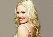 t0218.jpg - Terri in Los Angeles on March 18, 2005 (photo by Kwaku Alston)