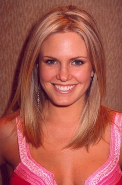 t0346.jpg - Terri at the As The World Turns fan club luncheon held at the Marriott Marquis Hotel on April 26, 2008. (photo by Steven Bergman)
