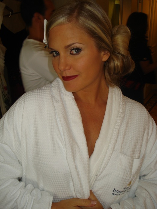 t0402.JPG - Terri being styled for a Presidential photo shoot in August 2008, Washington DC  (Thanks to 'Julie Pinson Online' for this picture)
