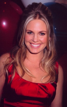 t0420.jpg - Terri at the Watch Magazine reception in January 2009 (photo by Steven Bergman)