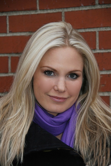 t0471.jpg - Terri outside the As The World Turns Studios on February 5, 2010 in Brooklyn, New York. (photos by Sue Coflin/Max photos) (thanks to http://terriconn.proboards.com for this picture)