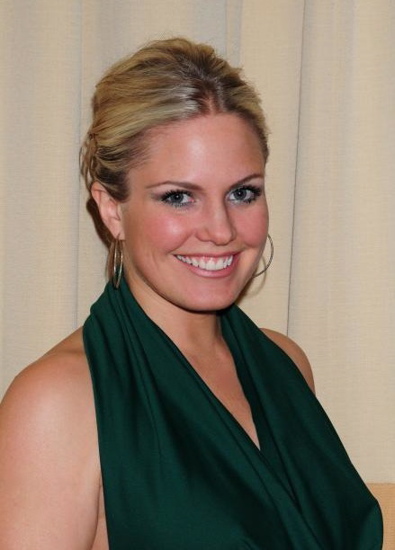 t0479.jpg - Terri attended the 25th Annual Starlight Children's Foundation Gala at The New York Marriott Marquis on March 4, 2010 in New York City.  (Thanks to 'Julie Pinson Online' for this picture)