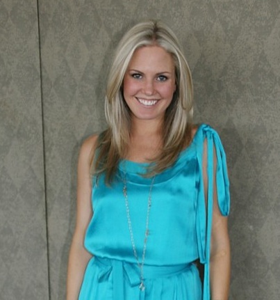 t0482.jpg - Terri at the Shower with the Stars charity benefit for 'The Young Women's Breast Cancer Foundation and Cancer Caring Center of Pittsburgh' on March 27, 2010 at the LeMont Restaurant, Pittsburgh, PA. (photo by Sue Coflin) (thanks to http://terriconn.proboards.com for this picture)