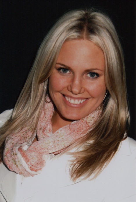 t0494.jpg - Terri at the opening night of ImaginOcean on March 31, 2010 at New World Stages, New York City, New York (photo by Steven Bergman)