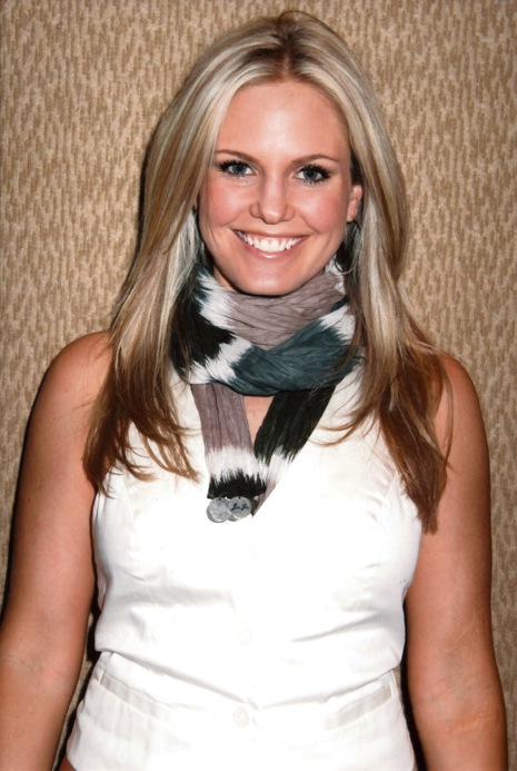 t0498.jpg - Terri at the As The World Turns Fan Club Luncheon,  Marriott Marquis Hotel, New York City, on April 17, 2010 (photo by Steven Bergman)