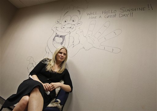 t0527.jpg - Terri in her As The World Turns dressing room at JC Studios in New York on June 14, 2010 (AP photo/Kathy Willens) (Thanks to http://terriconn.proboards.com for these pictures)