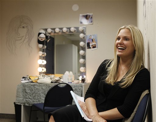 t0529.jpg - Terri in her As The World Turns dressing room at JC Studios in New York on June 14, 2010 (AP photo/Kathy Willens) (Thanks to http://terriconn.proboards.com for these pictures)