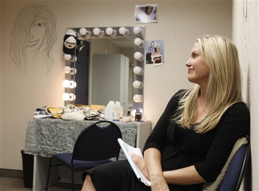 t0530.jpg - Terri in her As The World Turns dressing room at JC Studios in New York on June 14, 2010 (AP photo/Kathy Willens) (Thanks to http://terriconn.proboards.com for these pictures)