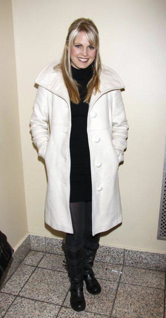 t0577.jpg - Terri at the Opening night of the Off-Broadway production of 'Dracula' at the Little Shubert Theatre in New York City on January 5, 2011