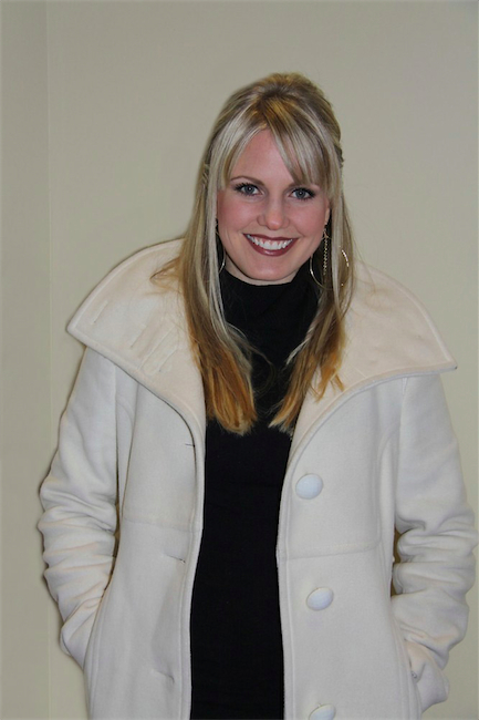 t0580.jpg - Terri at the Opening night of the Off-Broadway production of 'Dracula' at the Little Shubert Theatre in New York City on January 5, 2011 (thanks to terriconn.proboards.com for this picture)