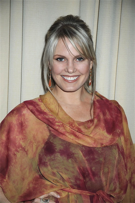 t0596.jpg - Terri at the 26th Annual Starlight Children's Foundation Gala on March 16, 2011 at The Marriott Marquis Hotel in New York City