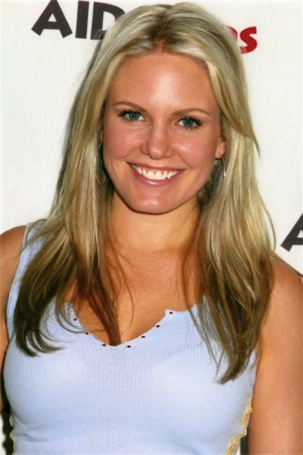 t0599m.jpg - Terri at the Love Out Loud 2011 Aids Walk Fundraiser on May 11, 2011 (photo by Steven Bergman)