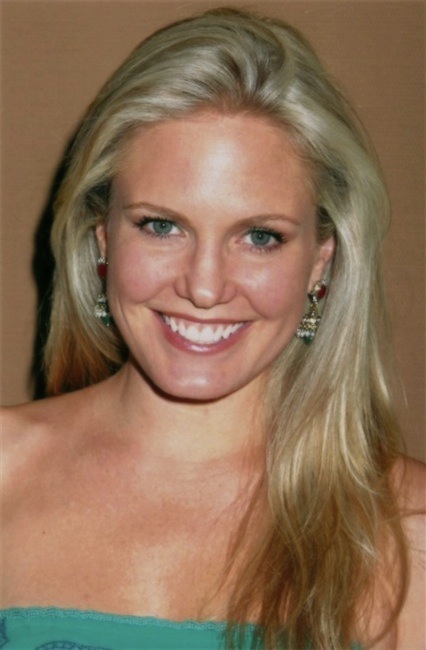 t0617f.jpg - Terri at the "Delhi Belly" screening in New York on July 19, 2011 (photo by Steven Bergman)