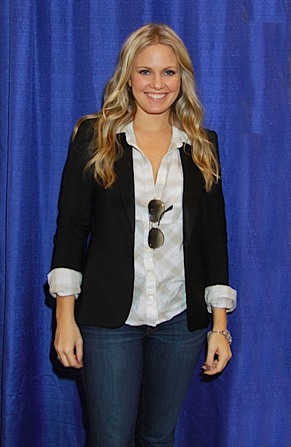 t0624.jpg - Terri at the Great Big Home Show in Waldorf, Maryland on October 16, 2011