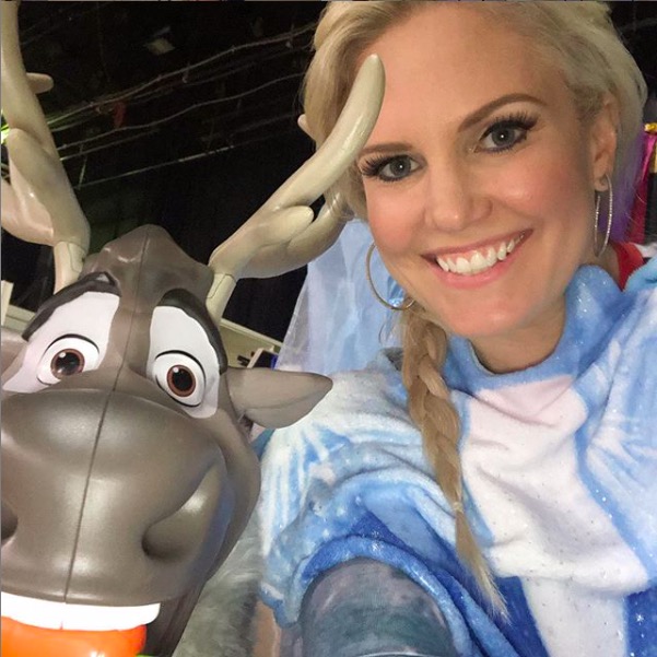 t0715.jpg - Terri dressed as Elsa from the film Frozen in October 2019 - courtesy of Terri's Instagram page