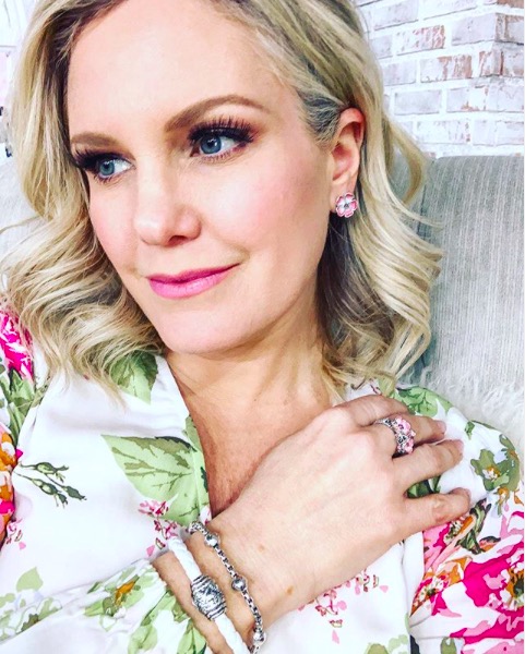 t0725.jpg - Terri in April 2020 - courtesy of Terri's Instagram page