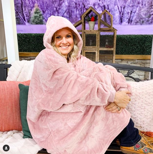 t0779.jpg - Terri in October 2021 - courtesy of Terri's Instagram page