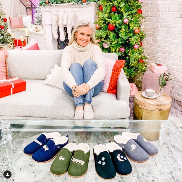 t0789.jpg - Terri in December 2021 - courtesy of Terri's Instagram page